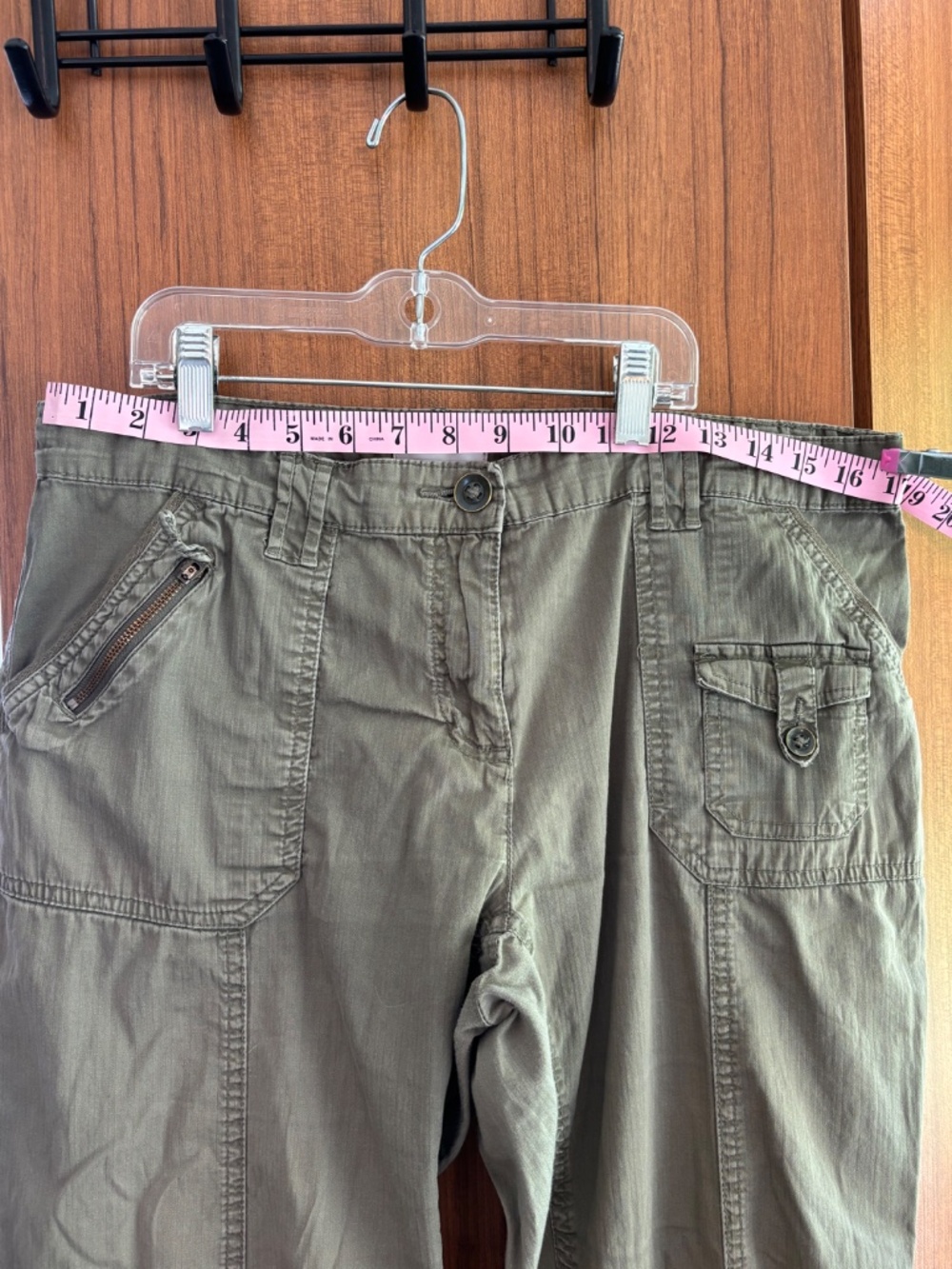 Reitmans Olive Green Cargo Utility Pants Multi Pocket Size 11 - Picture 9 of 9
